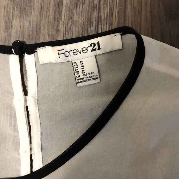 Forever 21, black & white blouse, size M - Picture 2 of 2